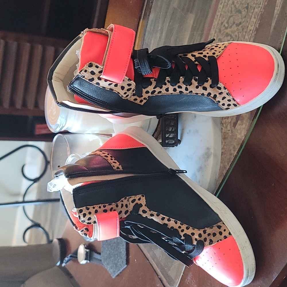 Chase + Chloe High Top Retro Sneakers!